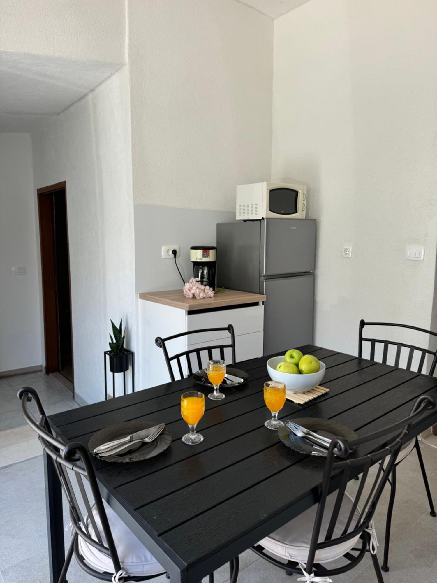 Apartmani “Kresimir” Omiš Exterior foto